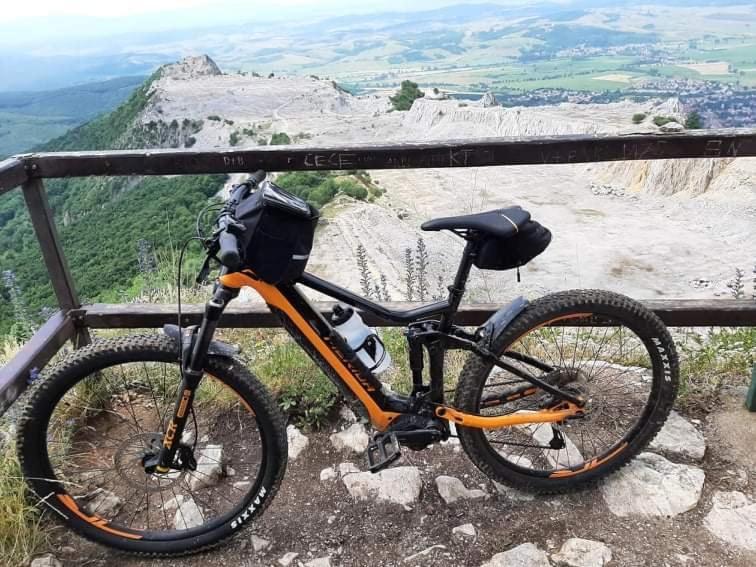E-Tekergok Haza Hotel Bukkzserc Buitenkant foto