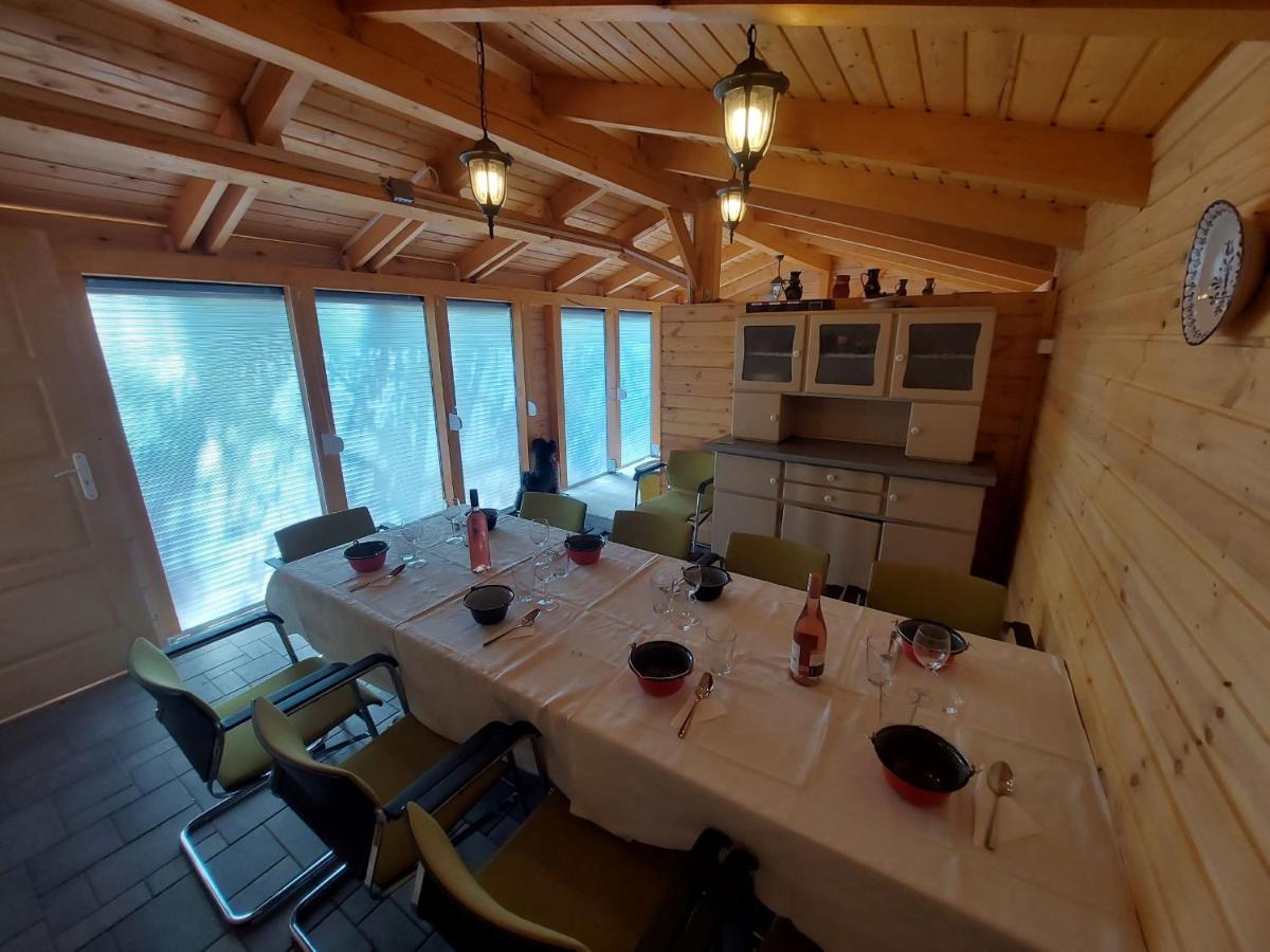 E-Tekergok Haza Hotel Bukkzserc Buitenkant foto