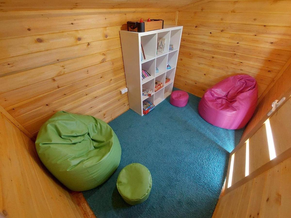 E-Tekergok Haza Hotel Bukkzserc Buitenkant foto